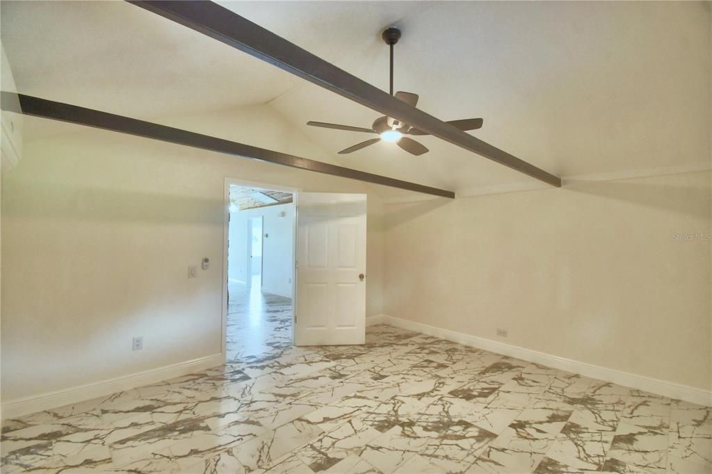 For Sale: $580,000 (3 beds, 2 baths, 2024 Square Feet)