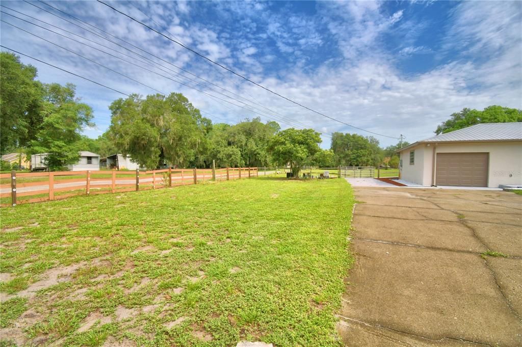 For Sale: $580,000 (3 beds, 2 baths, 2024 Square Feet)