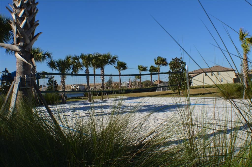 For Sale: $695,000 (8 beds, 6 baths, 4041 Square Feet)