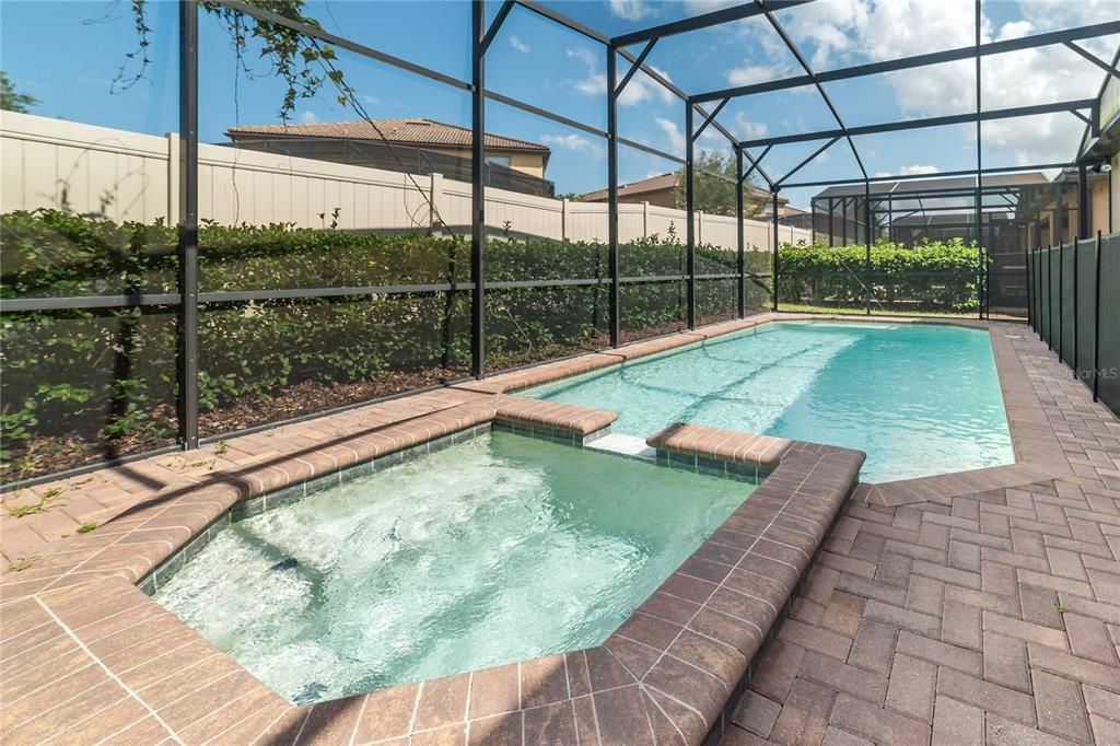 For Sale: $695,000 (8 beds, 6 baths, 4041 Square Feet)