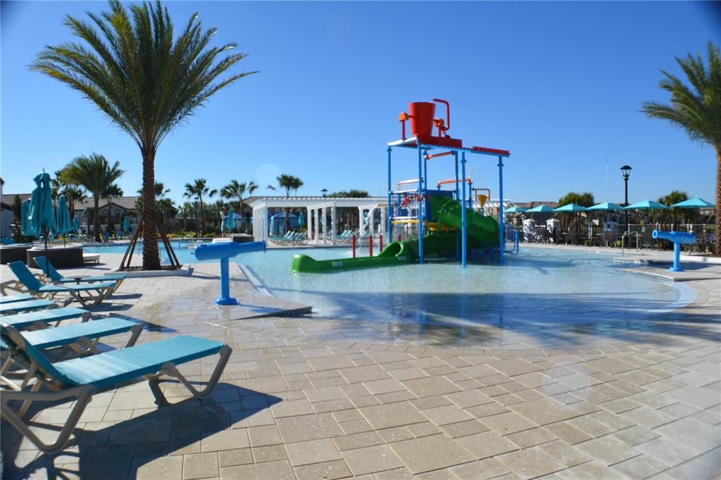 For Sale: $695,000 (8 beds, 6 baths, 4041 Square Feet)