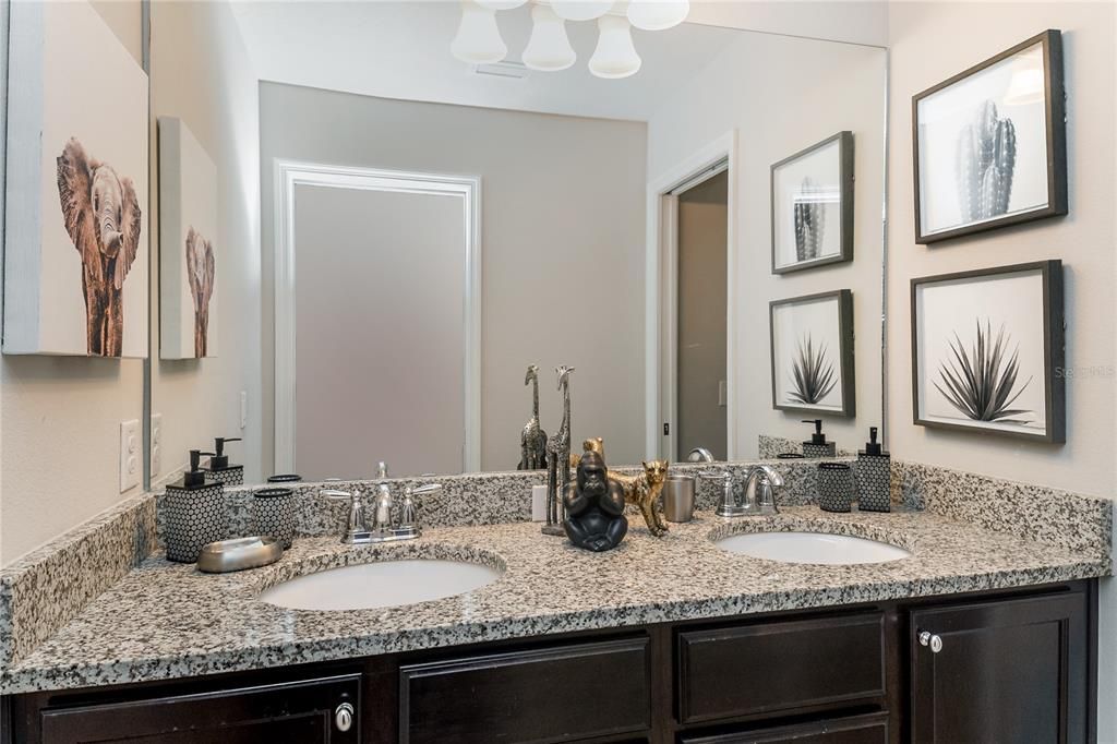 For Sale: $695,000 (8 beds, 6 baths, 4041 Square Feet)