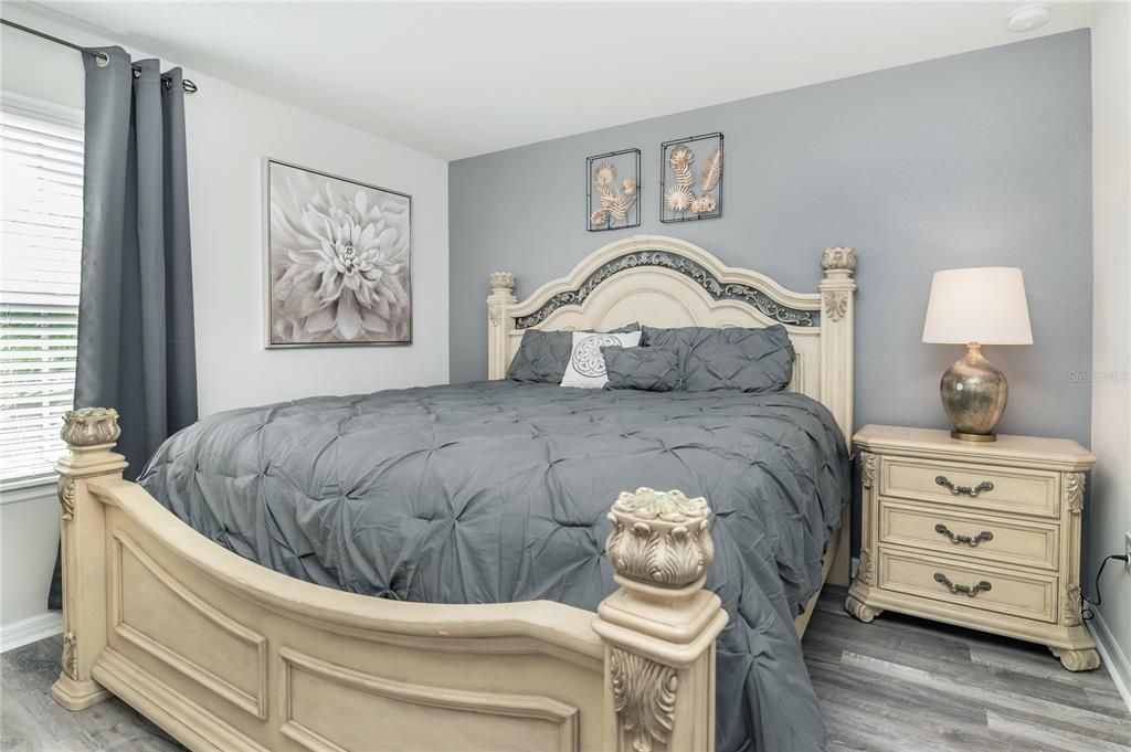 For Sale: $695,000 (8 beds, 6 baths, 4041 Square Feet)