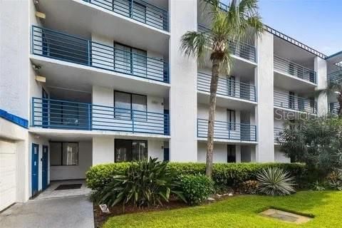 На продажу: $275,000 (2 спален, 2 ванн, 1019 Квадратных фут)