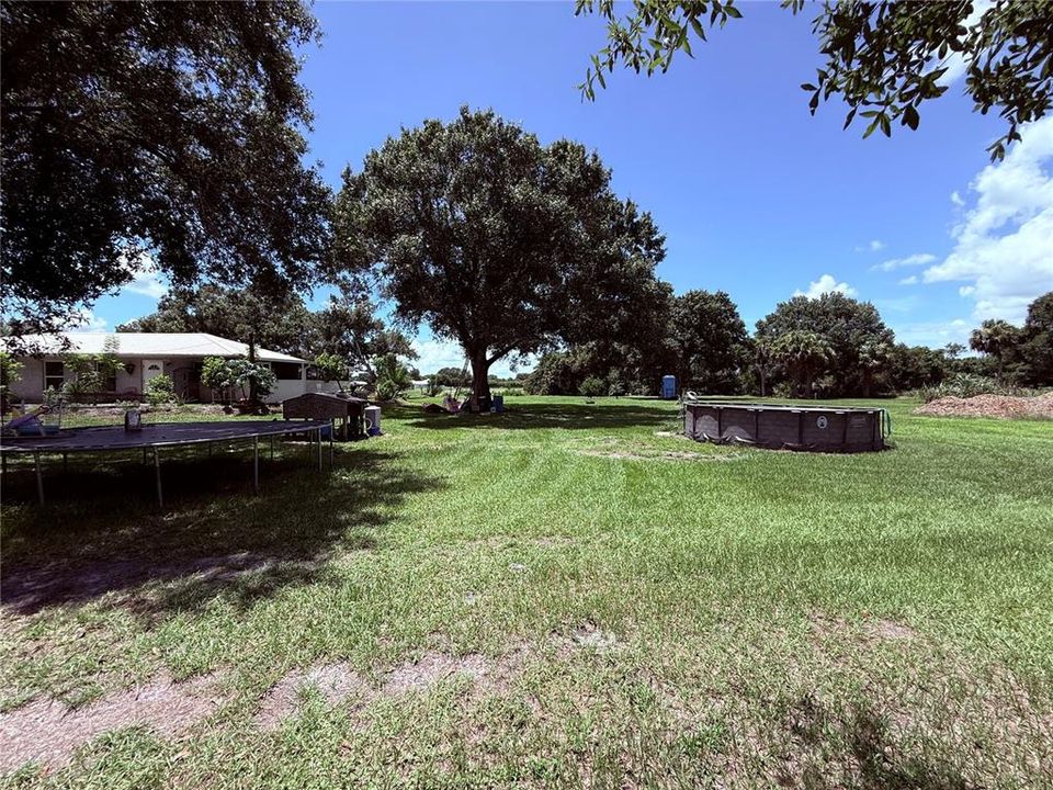 For Sale: $450,000 (3 beds, 2 baths, 1200 Square Feet)