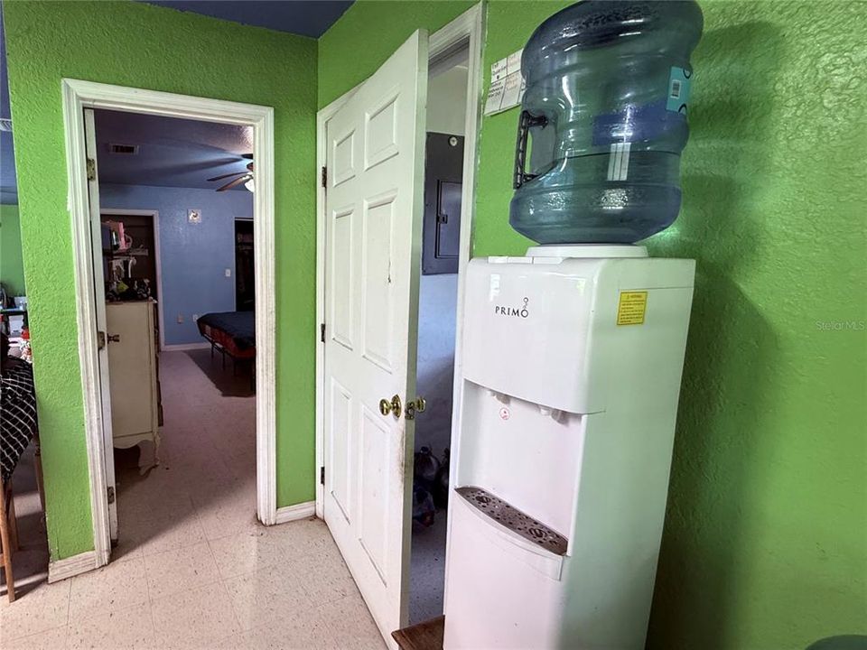 For Sale: $450,000 (3 beds, 2 baths, 1200 Square Feet)