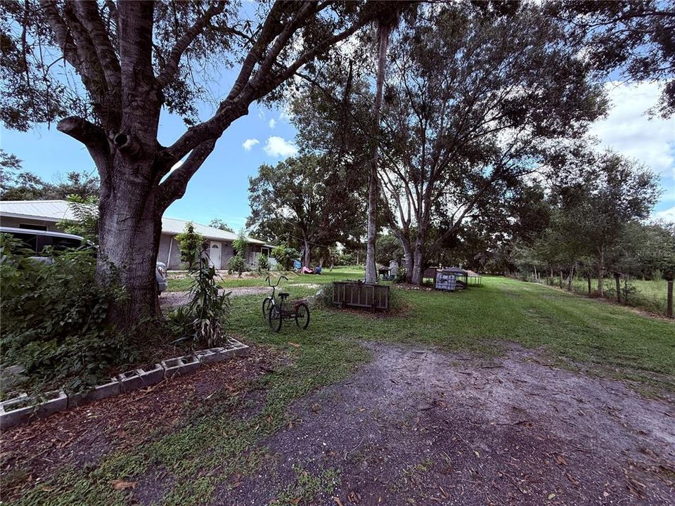 For Sale: $450,000 (3 beds, 2 baths, 1200 Square Feet)