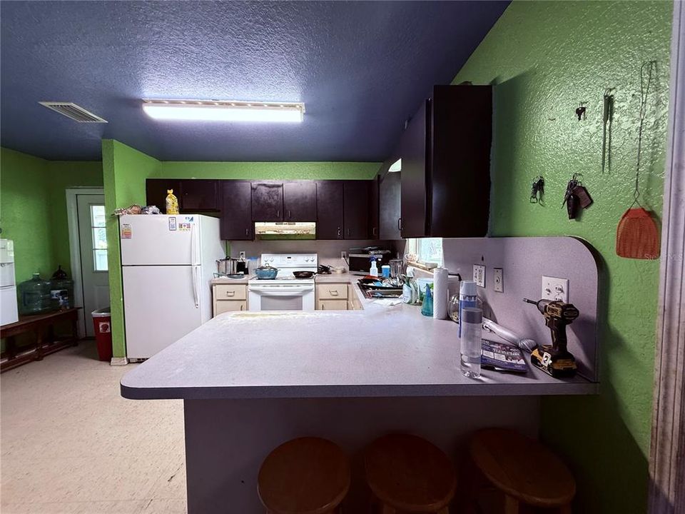 For Sale: $450,000 (3 beds, 2 baths, 1200 Square Feet)