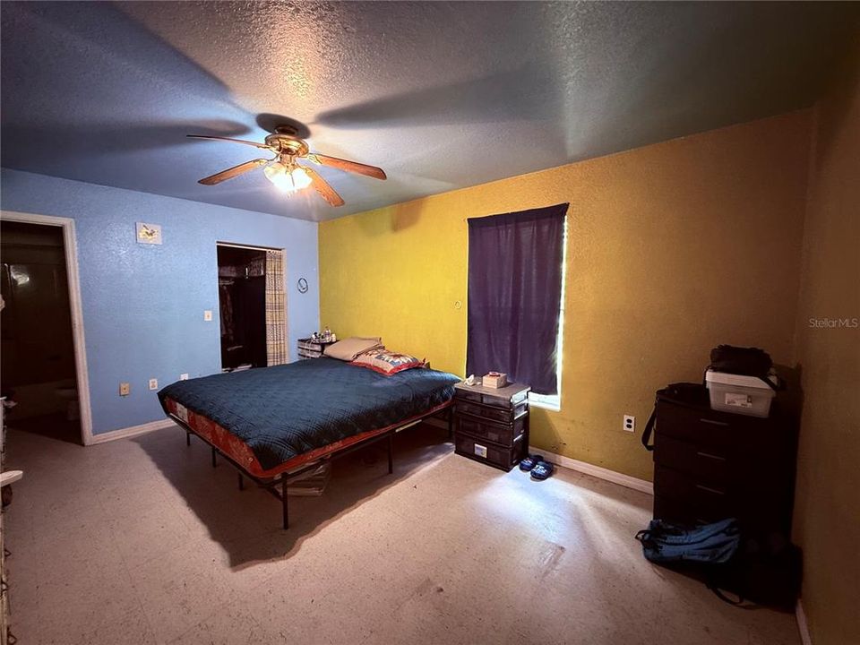 For Sale: $450,000 (3 beds, 2 baths, 1200 Square Feet)