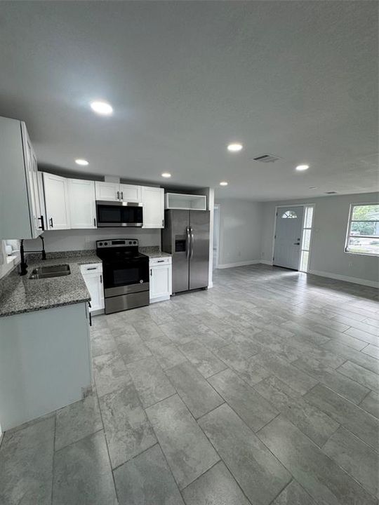 For Sale: $219,900 (3 beds, 2 baths, 1360 Square Feet)