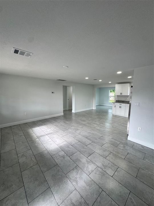 For Sale: $219,900 (3 beds, 2 baths, 1360 Square Feet)