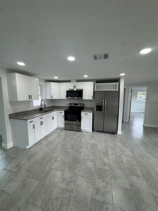 For Sale: $219,900 (3 beds, 2 baths, 1360 Square Feet)