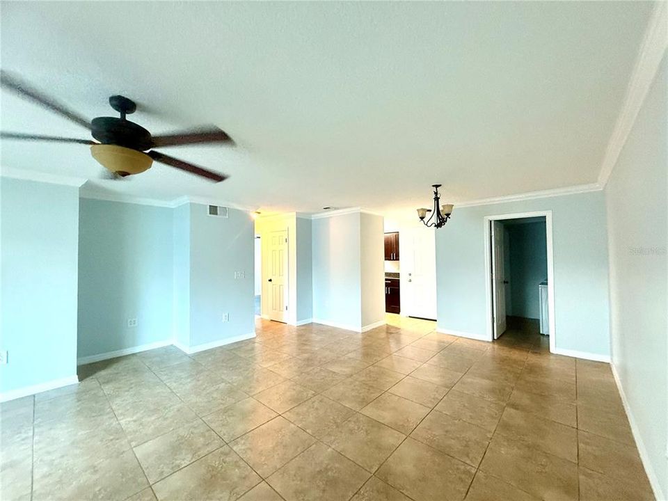 For Rent: $1,650 (2 beds, 2 baths, 934 Square Feet)