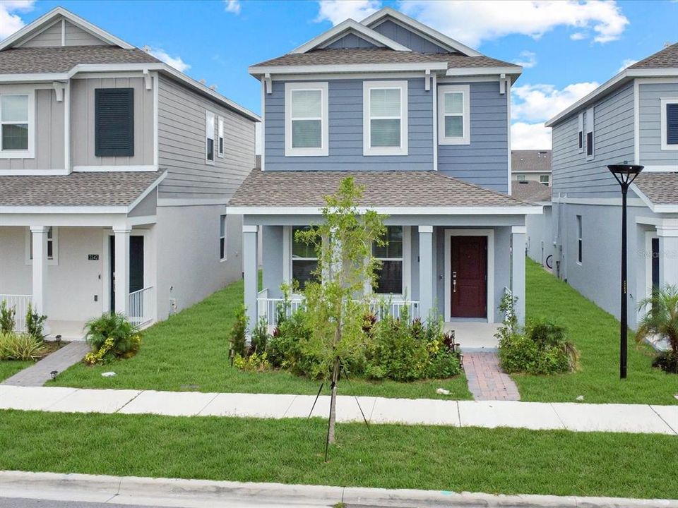 For Rent: $2,400 (4 beds, 3 baths, 2044 Square Feet)