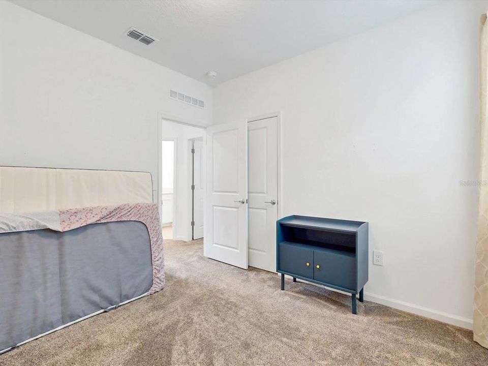 For Rent: $2,400 (4 beds, 3 baths, 2044 Square Feet)
