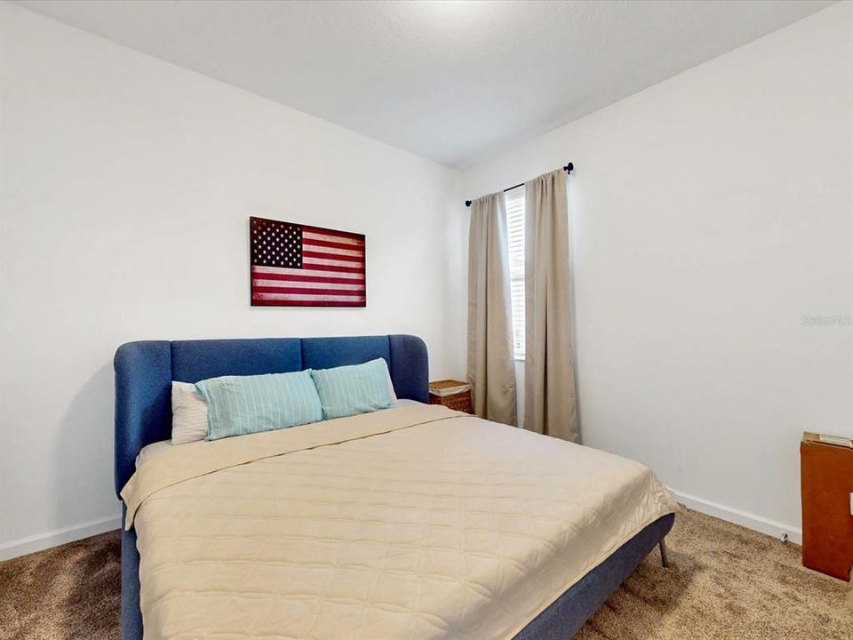 For Rent: $2,400 (4 beds, 3 baths, 2044 Square Feet)
