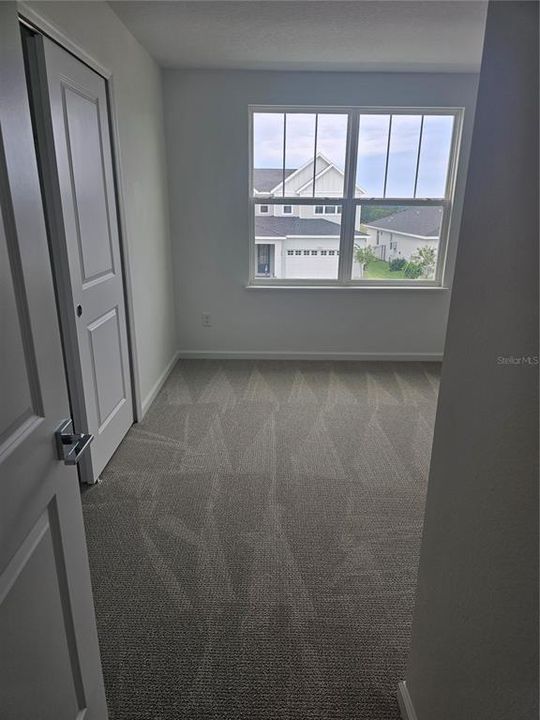 For Rent: $2,599 (3 beds, 2 baths, 1837 Square Feet)