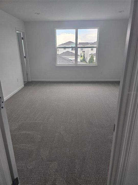 For Rent: $2,599 (3 beds, 2 baths, 1837 Square Feet)