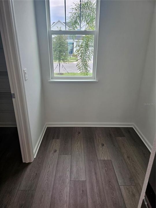 For Rent: $2,599 (3 beds, 2 baths, 1837 Square Feet)