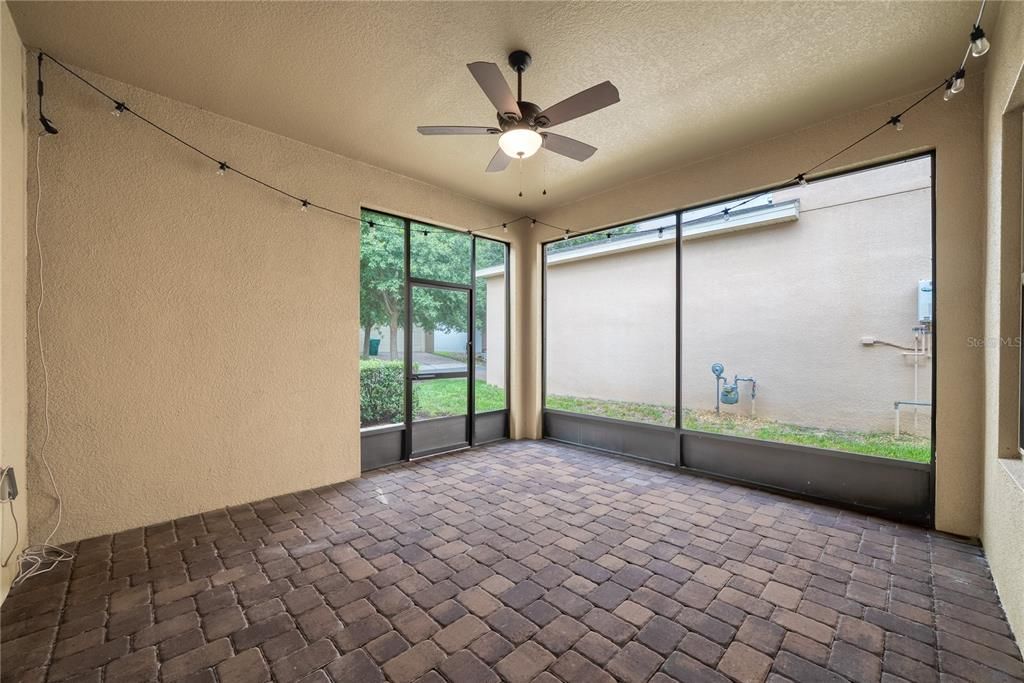 Active With Contract: $482,000 (3 beds, 2 baths, 1692 Square Feet)