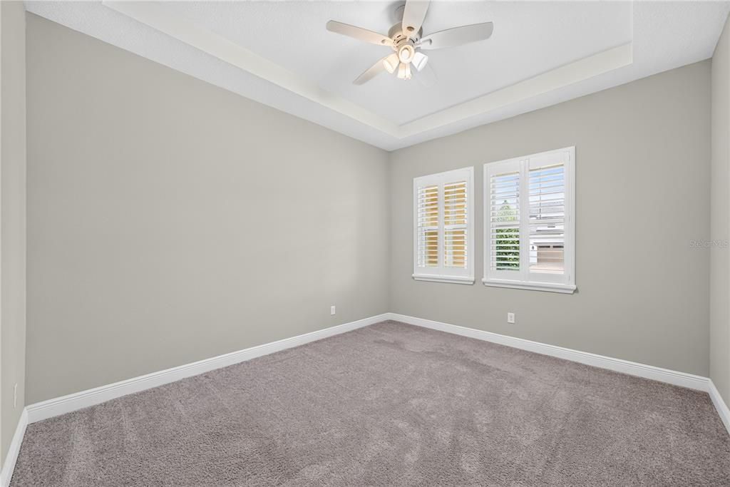 Active With Contract: $482,000 (3 beds, 2 baths, 1692 Square Feet)