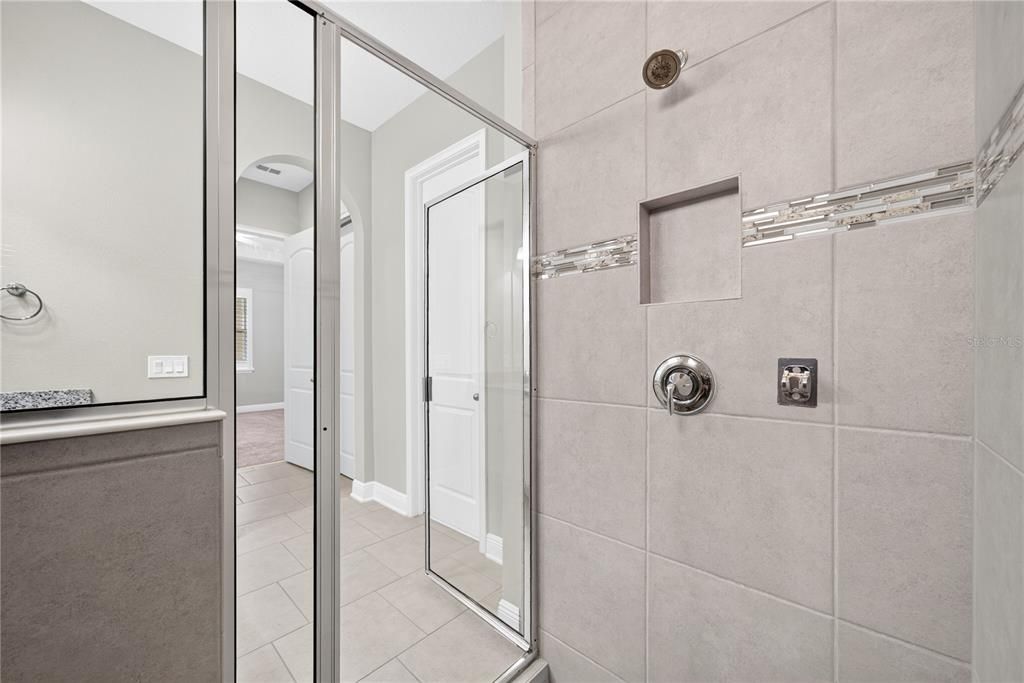 Active With Contract: $482,000 (3 beds, 2 baths, 1692 Square Feet)