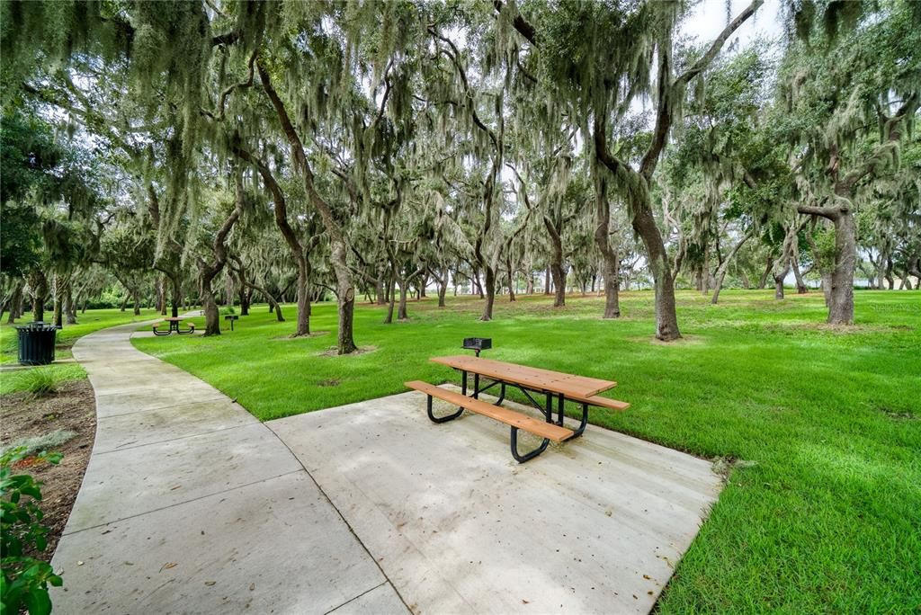Active With Contract: $482,000 (3 beds, 2 baths, 1692 Square Feet)
