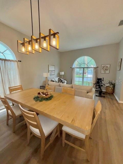 For Sale: $490,000 (4 beds, 2 baths, 2071 Square Feet)