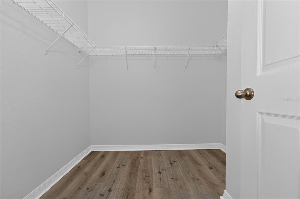 For Rent: $2,500 (3 beds, 2 baths, 1438 Square Feet)
