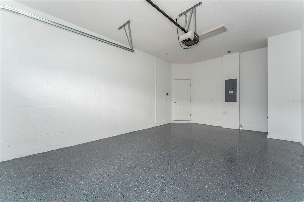 For Rent: $2,500 (3 beds, 2 baths, 1438 Square Feet)