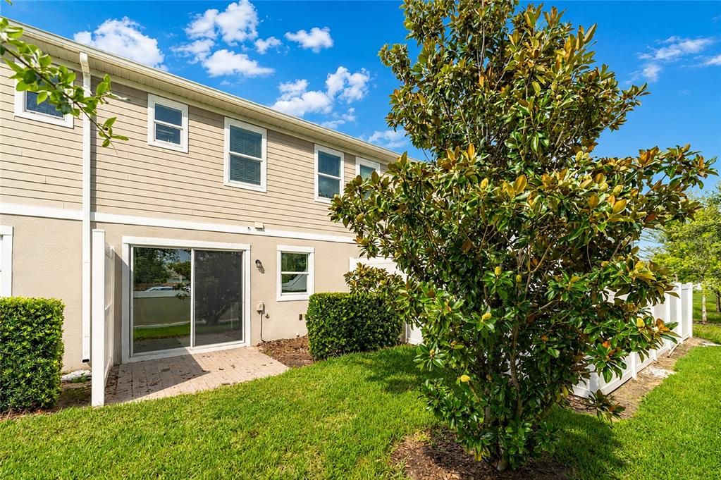 For Rent: $2,500 (3 beds, 2 baths, 1438 Square Feet)