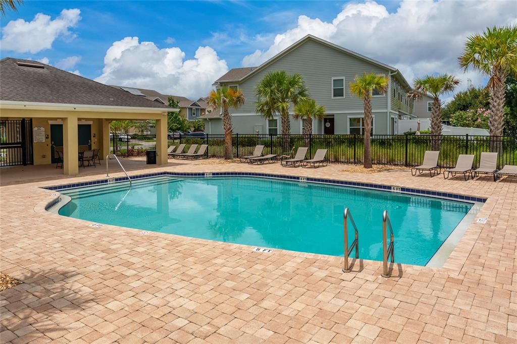 For Rent: $2,500 (3 beds, 2 baths, 1438 Square Feet)