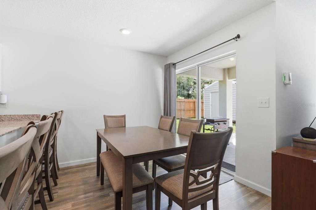 For Sale: $349,900 (4 beds, 2 baths, 1666 Square Feet)
