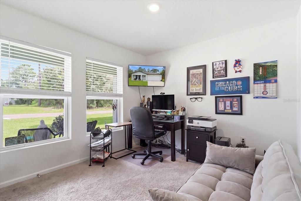 For Sale: $349,900 (4 beds, 2 baths, 1666 Square Feet)