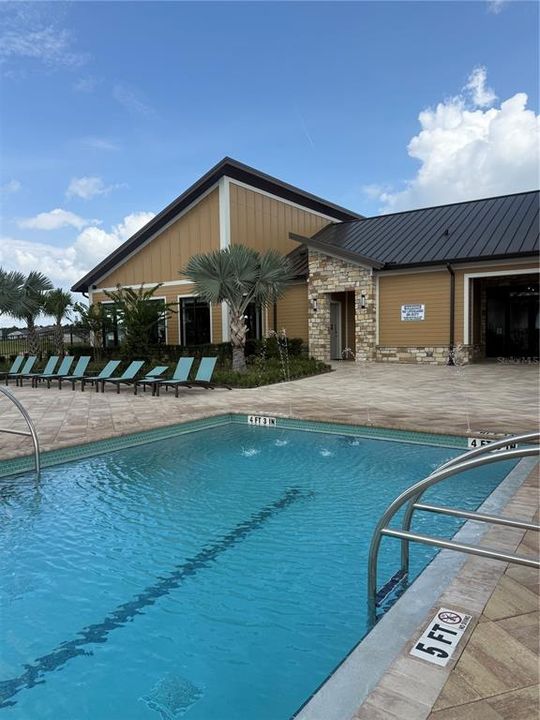 For Rent: $2,450 (5 beds, 3 baths, 2238 Square Feet)