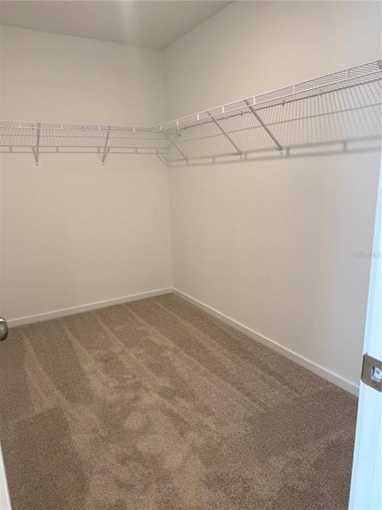 For Rent: $2,450 (5 beds, 3 baths, 2238 Square Feet)
