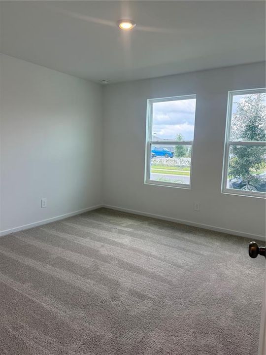 For Rent: $2,450 (5 beds, 3 baths, 2238 Square Feet)