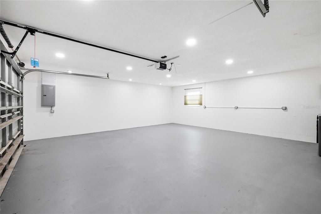 En Venta: $599,000 (4 camas, 2 baños, 1900 Pies cuadrados)