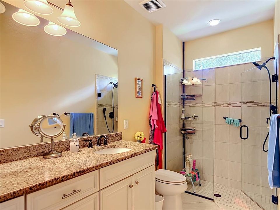 For Sale: $285,000 (2 beds, 2 baths, 1454 Square Feet)