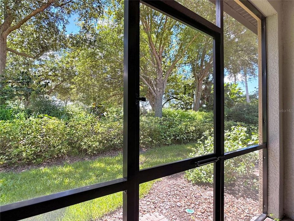 For Sale: $285,000 (2 beds, 2 baths, 1454 Square Feet)