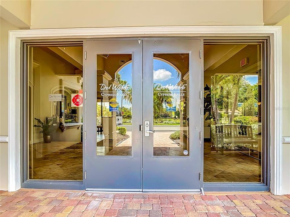 For Sale: $285,000 (2 beds, 2 baths, 1454 Square Feet)