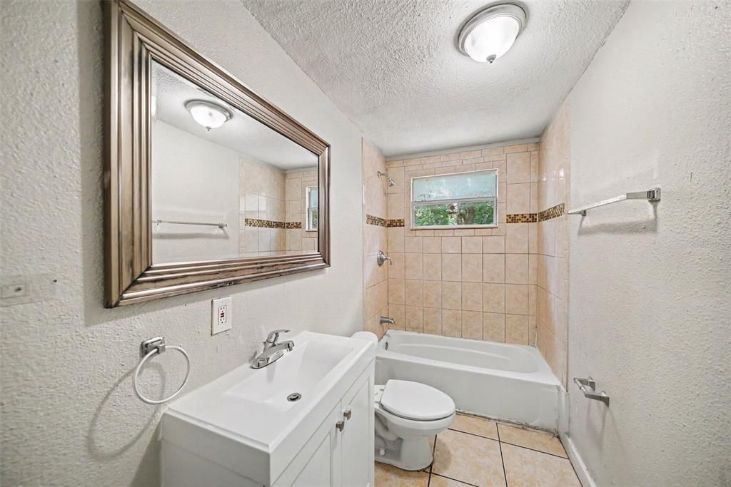 For Sale: $284,000 (3 beds, 2 baths, 1485 Square Feet)