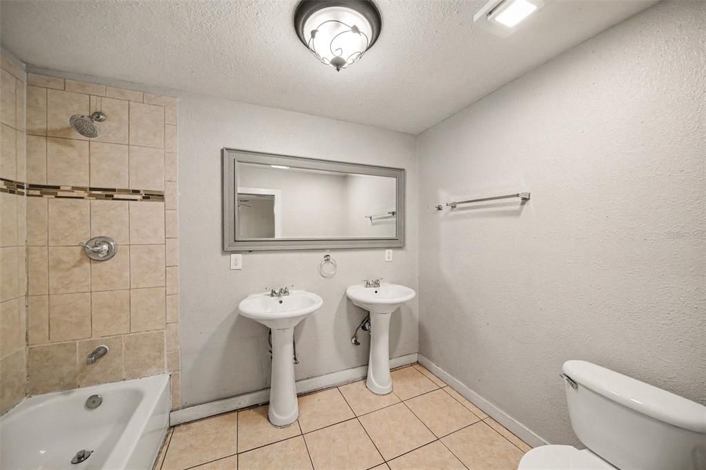 For Sale: $284,000 (3 beds, 2 baths, 1485 Square Feet)