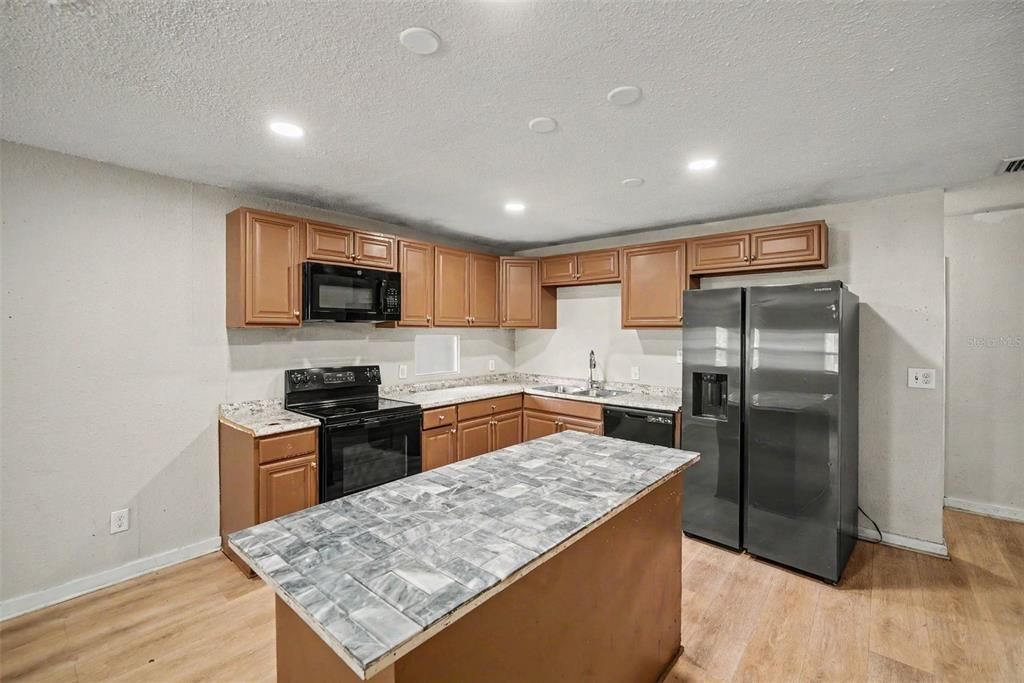 For Sale: $284,000 (3 beds, 2 baths, 1485 Square Feet)