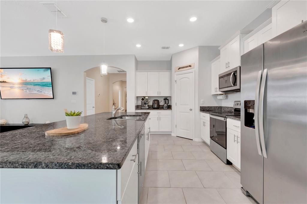 En Venta: $499,000 (4 camas, 3 baños, 2142 Pies cuadrados)