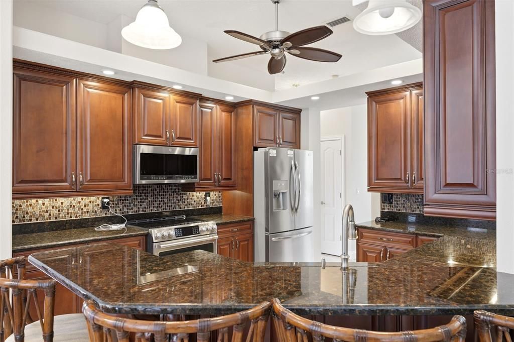 Active With Contract: $439,900 (3 beds, 3 baths, 2187 Square Feet)