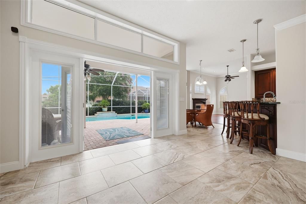 Active With Contract: $439,900 (3 beds, 3 baths, 2187 Square Feet)