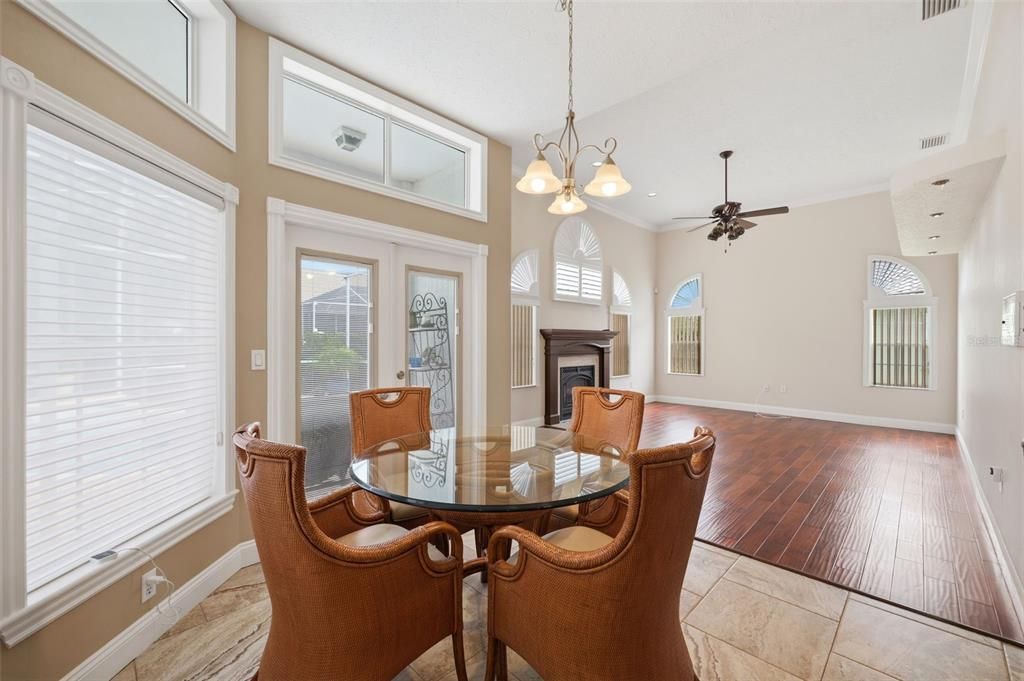 Active With Contract: $439,900 (3 beds, 3 baths, 2187 Square Feet)