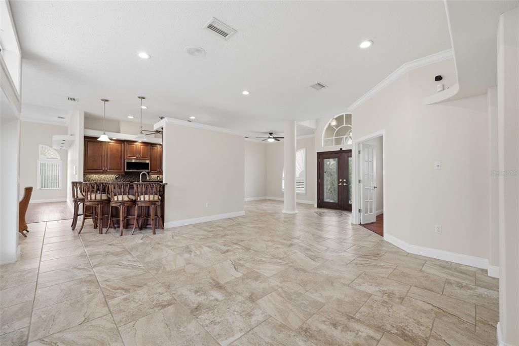 Active With Contract: $439,900 (3 beds, 3 baths, 2187 Square Feet)