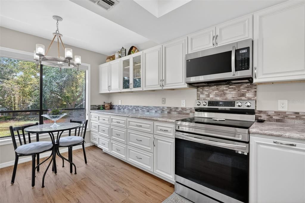 En Venta: $268,000 (3 camas, 2 baños, 1569 Pies cuadrados)